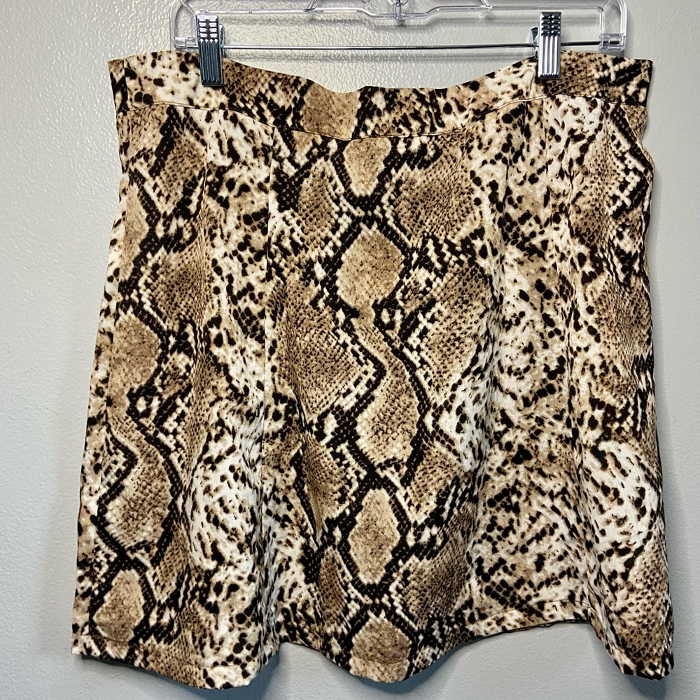 PrettyLittleThing Brown Snake Print Mini Skirt
